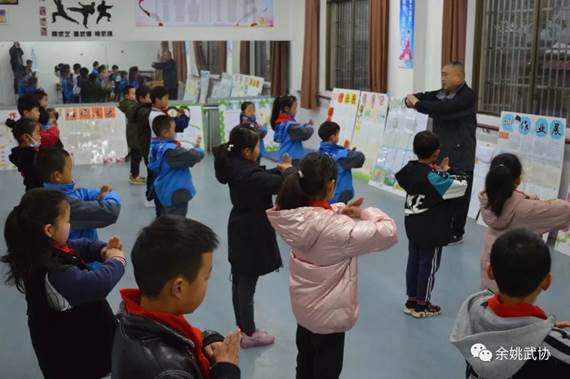 https://mmbiz.qpic.cn/mmbiz_jpg/ibwXiczy1d6FOCiahsYMiaY5GLHNEiaLPaNdIwUAxHFHnf6OFibQjyyLsIejS4kdlcuFNPP4zia24FbjVVx9LeP6DiaGtA/640?wx_fmt=jpeg